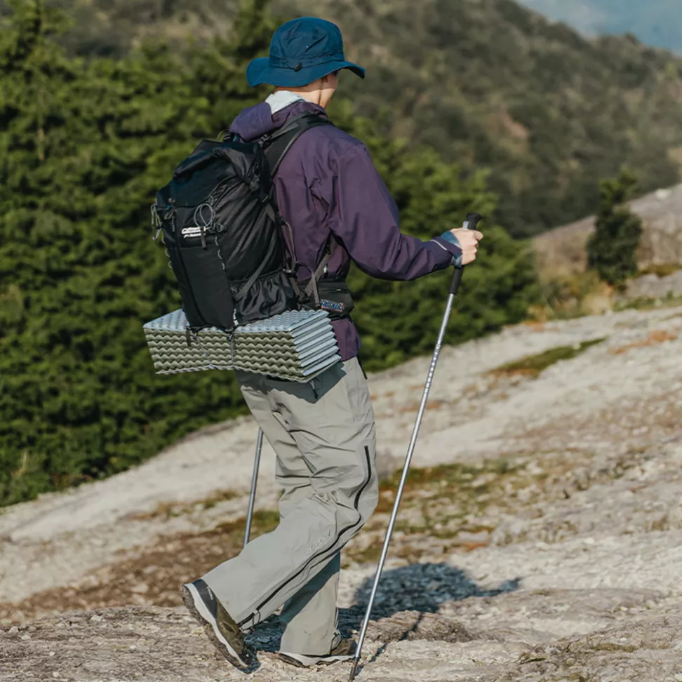 Коврик складной IXPE Naturehike CNK2450WS044, алюминиевая пленка, 195x60х1,8 см, оливковый зеленый