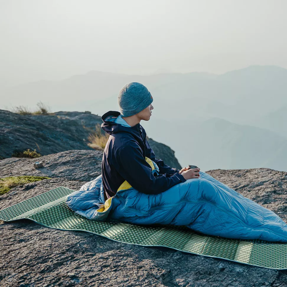 Коврик складной IXPE Naturehike CNK2450WS044, алюминиевая пленка, 195x60х1,8 см, оливковый зеленый