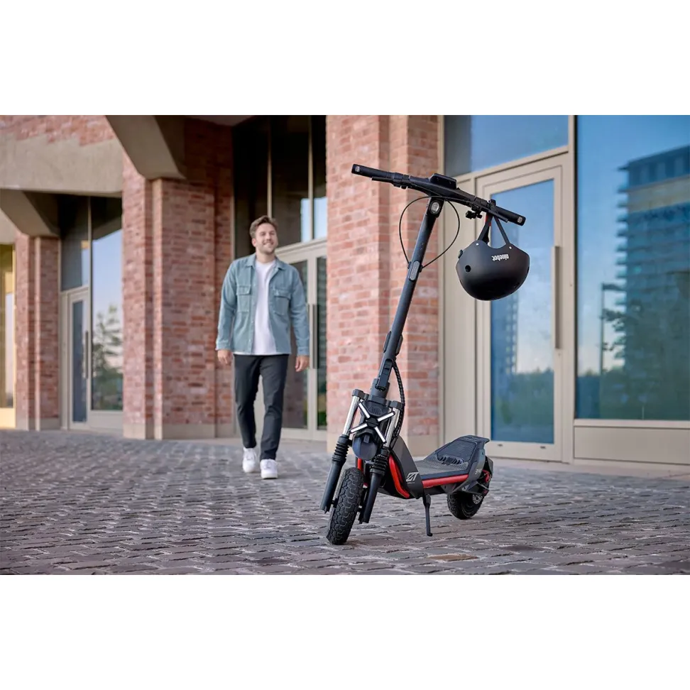 Электросамокат Segway-Ninebot ZT3 PRO E, черный