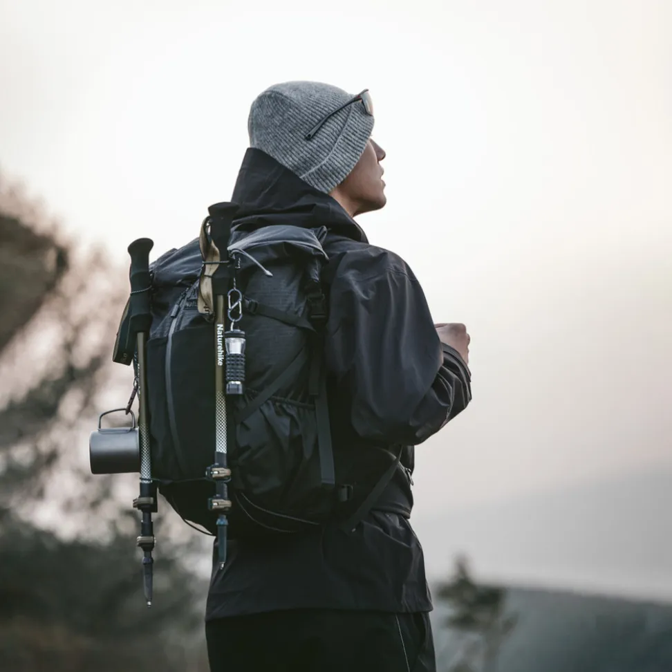 Рюкзак туристичний Naturehike Helium CNK2300016, 30+5 л, чорний