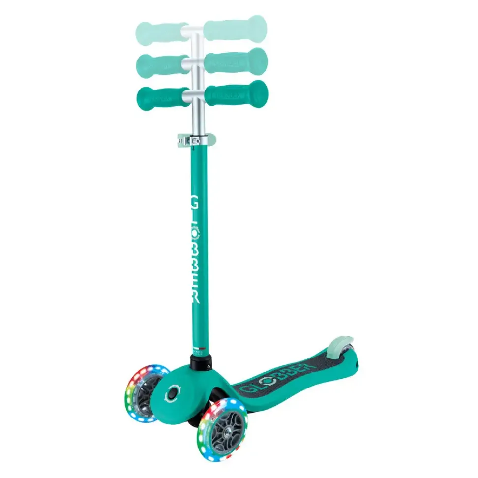 Детский самокат Globber Primo Lights Emerald Green от 3 до 7 лет (423-607-4)