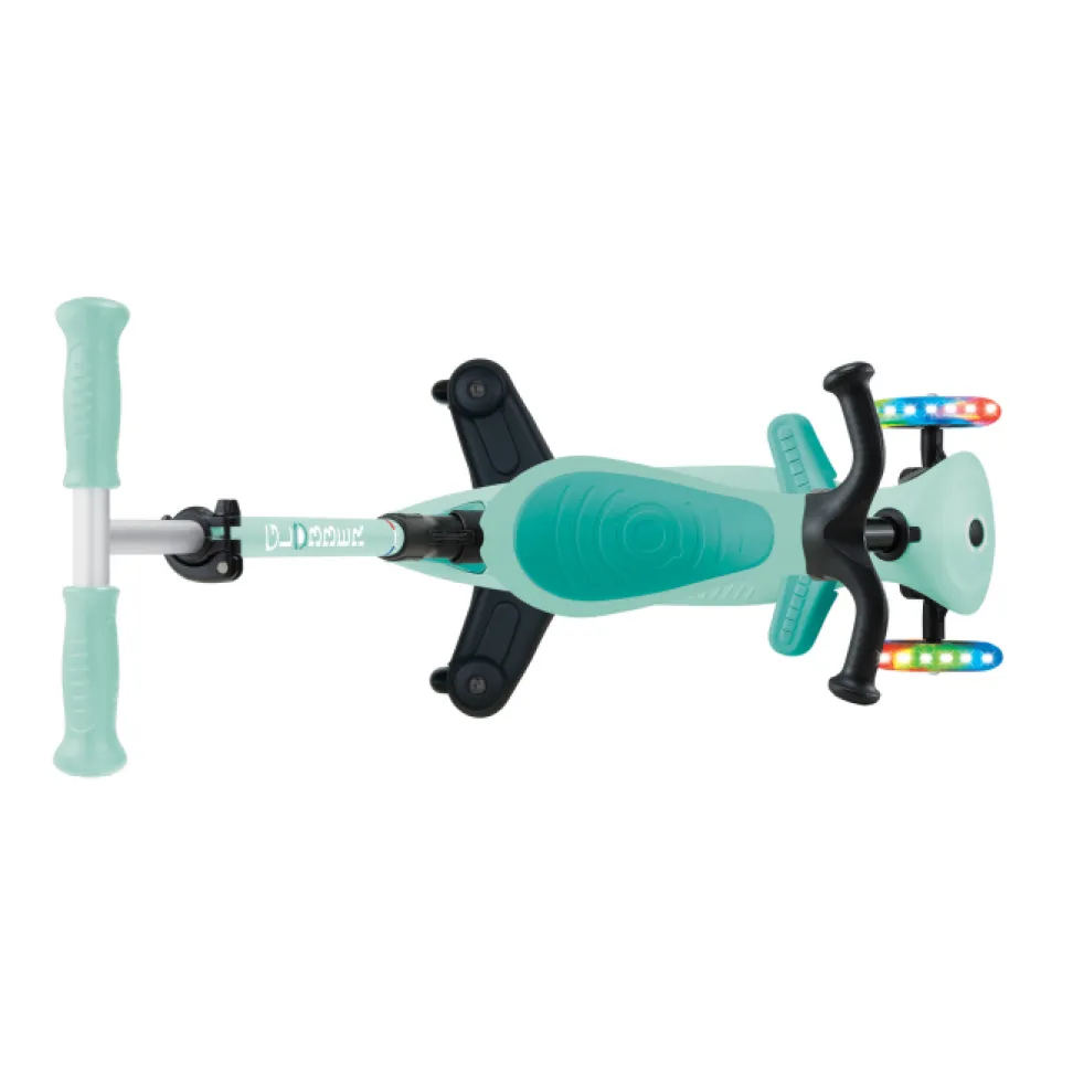 Детский самокат Globber Foldable GO-UP Active Lights 360 мятный